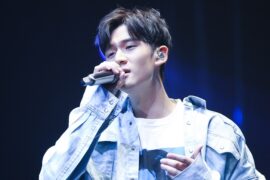 周兴哲《爱在身边》歌词（爱在你声边主题曲）