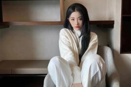 喻言《霍德尔》歌词完整版