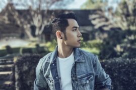 池约翰C.J 、陈壹千《月光之子》歌词完整版