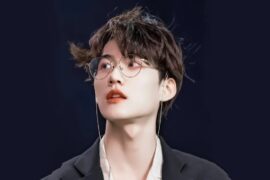 周柯宇《Stuck On U》(念念)歌词完整版