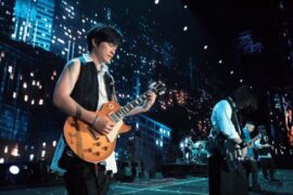 萧秉治、五月天《外人》歌词（诺亚方舟 10周年进化 Live版）