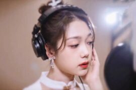 希林娜依高《明日序言》歌词完整版