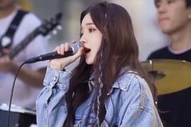 戴羽彤《为你摇憾》歌词完整版