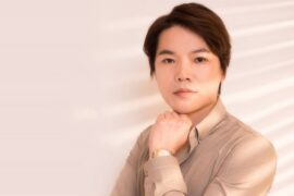 晨熙《爱过的人伤过的心》歌词