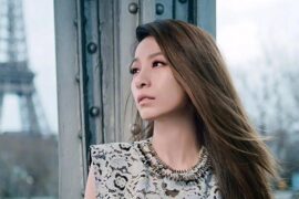 田馥甄《乘着无人光影的远行》歌词