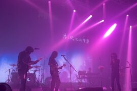 声音玩具《没有人能够比我们更接近对方》歌词