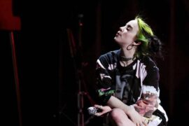 Billie Eilish、Khalid《lovely》歌词