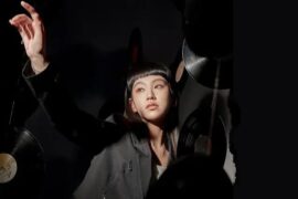 炎明熹《回甘》歌词