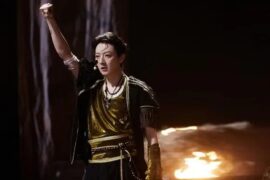 唐禹哲、李玖哲、宝石Gem、苏小玎、马伯骞《上山下》歌词