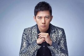 胡海泉《寻你》歌词