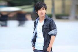 邱永传《十一年》歌词