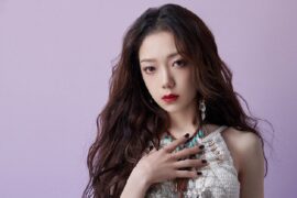 希林娜依高《云泥》歌词 (《云之羽》影视剧插曲)