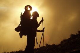 鼓励人积极奋进的诗句高清封面图片