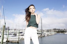 汪小敏《偏袒》歌词