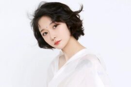 胡66《假装快乐》歌词