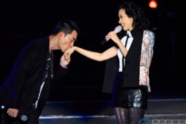 任贤齐、莫文蔚《爱我爱我》歌词