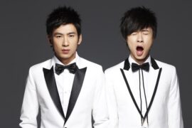 青鸟飞鱼《勇闯天下》歌词（《宋代足球小将》主题曲）