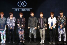 EXO (엑소)《十二月的奇迹》歌词