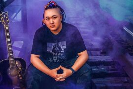 常超凡《这个世界谁真的在乎我》歌词