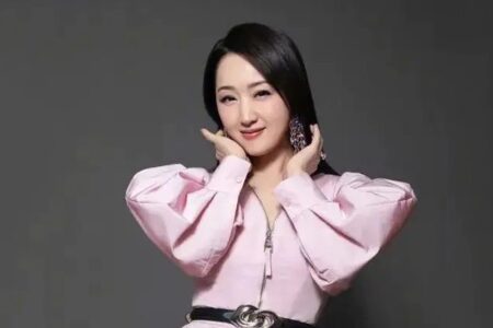 杨钰莹《心相印手牵手》歌词