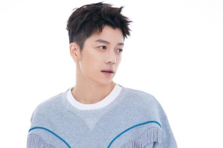 王栎鑫《风云》歌词（《逆天邪神》动漫片头曲）