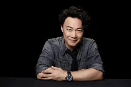 陈奕迅《爱是一本书》歌词