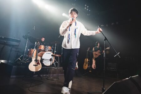 颜人中《我只能离开》歌词（《初恋那件小事》推广曲）