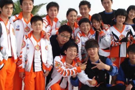 潘松和《青春之火》歌词(火力少年王主题曲2006版)