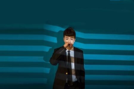 侯泽润《一句先苦后甜》歌词