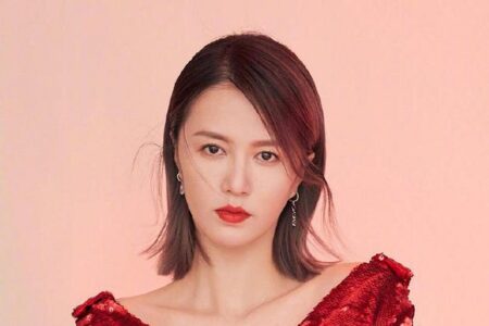 谭维维、王者荣耀《披光》歌词