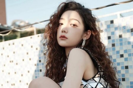 希林娜依高《以青春之名》歌词