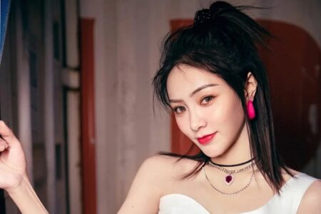 谢可寅《失重游戏》歌词