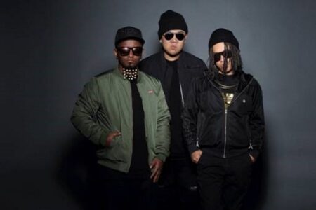 南征北战NZBZ《饕餮》歌词（长城推广曲）