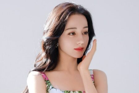 《花儿与少年》歌词 (《花儿与少年·丝路季》主题曲)