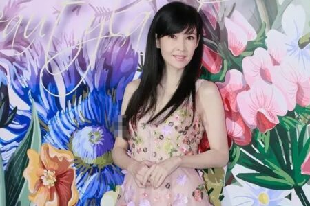 周慧敏《红颜知己》歌词（《刀马旦》主题曲）