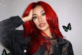 万妮达《七溜八溜》完整版歌词