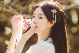 假装坚强对自己失望的句子