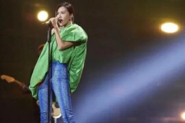 谭维维《月儿圆月儿弯》歌词完整版