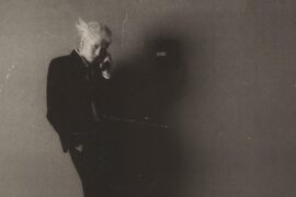 沈以诚《魔女》歌词高清封面图