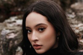 Faouzia、张杰《Shallow》歌词封面图