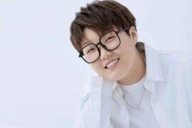 王靖雯《变回了孩子》歌词完整版