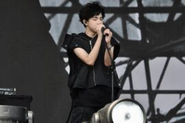 APMOZART、Top Barry《等等》歌词完整版