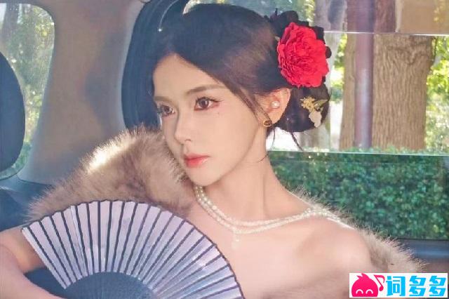 网红迅猛龙特蕾莎（许锴蓥）
