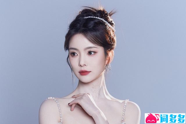 陈卓璇《昨夜风今宵月》歌词完整版