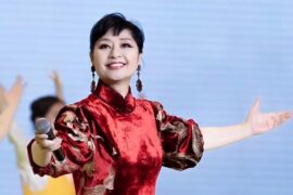 殷秀梅《松花江上》歌词（93大阅兵奏唱歌曲）