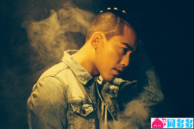 苏醒AllenSu《爱自由》歌词及评论