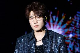 王铮亮《如果爱是不能说的》歌词《足迹》片尾曲