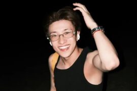 王一珩OneSD《小镇帅哥》歌词及评论