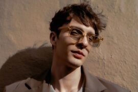 罗艺恒《A Stranger》歌词表达及评论