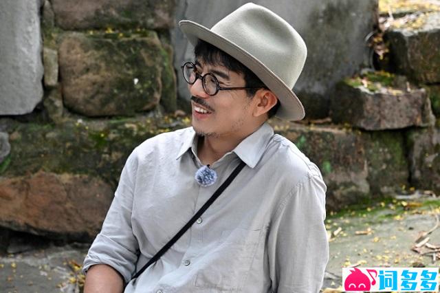 《万象大道上船长大药房里有你要的药方》歌词